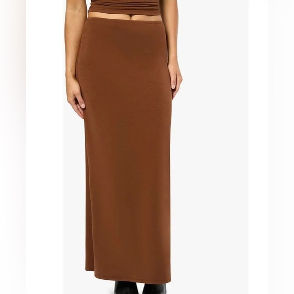 WeWoreWhat Dresses & Skirts - WeWoreWhat Women's Small Pull On Jersey Stretch Midi Skirt in Saddle